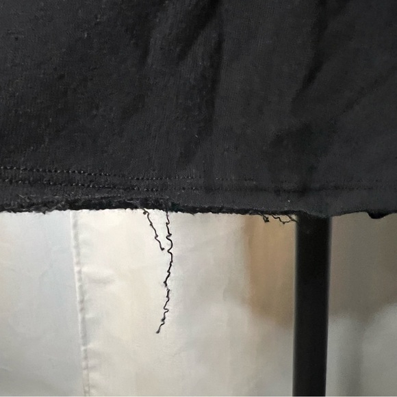 REVEL Black Raw Hem Cropped Top Small - Picture 5 of 8